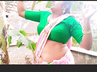 Villege forming hot sexy maid planing fir fucking with owner. Telugu Dirty Talks.part 1