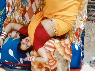 Sexy indian yellow saree bhabhi having hard-core sex with her boyfriend