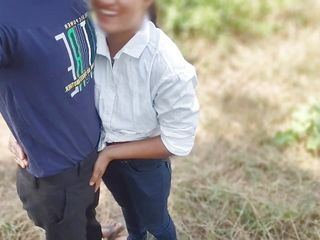 Indian Desi College girlfriend fuck outdoor in jungal, college lover couple (Hindi audio)