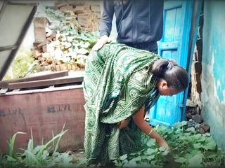 Indian Desi Bhabhi devar sex in the outdoor vegetable field