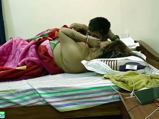 Amazing Hot Aunty Sex at her Home! Indian Bengali Sex