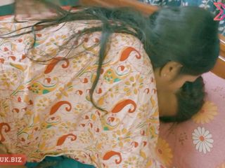 Indian Hot Aunty gets Fucked Hard